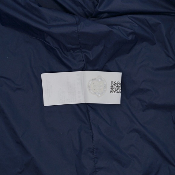 Moncler Windbreaker Rain Jacket Stripes And Stars Print Medium Size 2 New - Picture 7 of 7